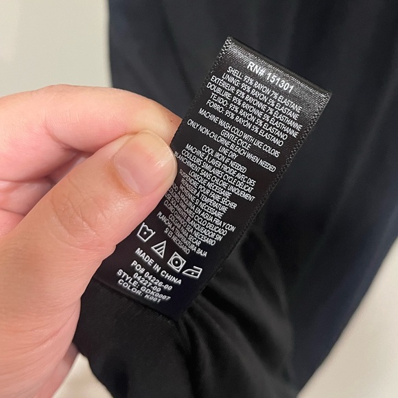 NWT Good American Ring Cut Out Black Midi Dress Size 1 (Small) - Picture 9 of 10